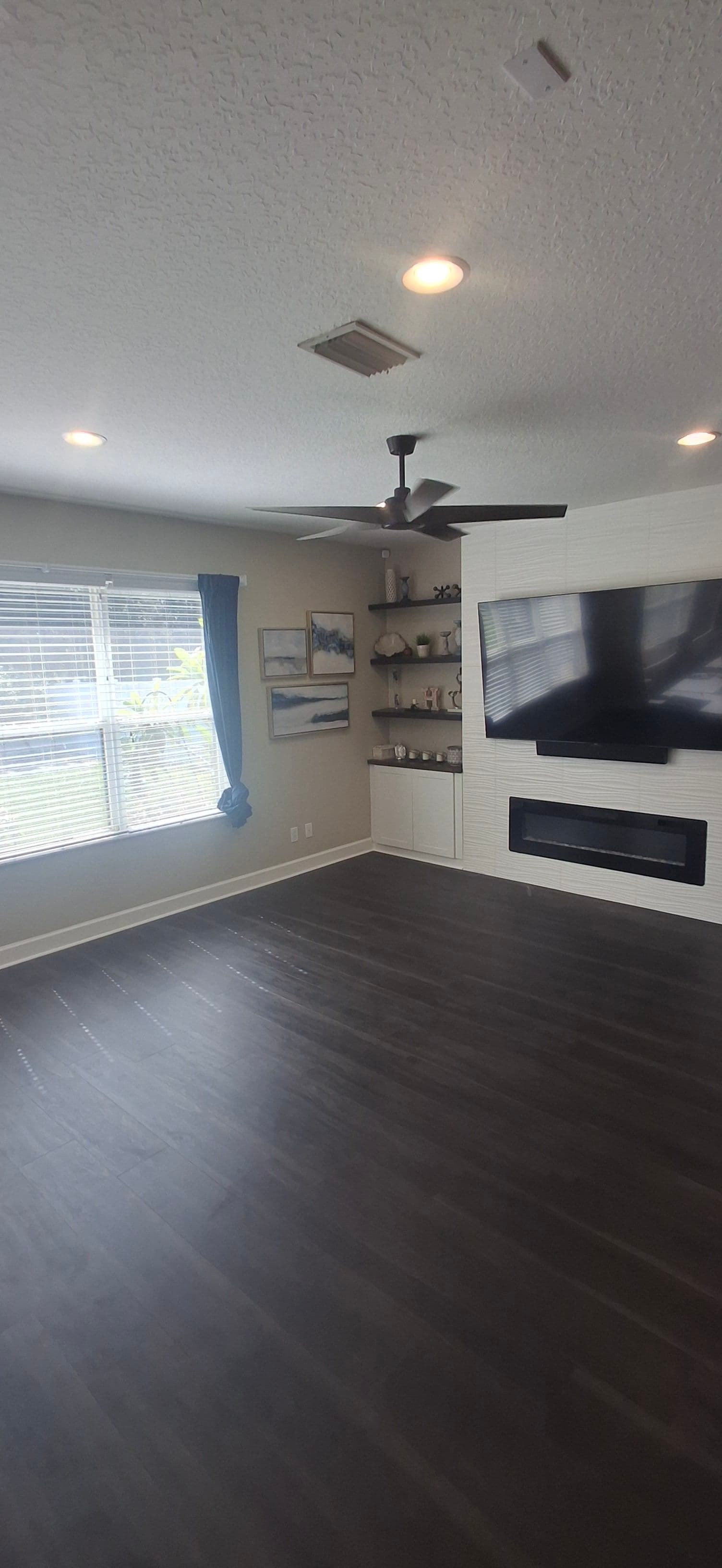 Carpet Is Out. More Homeowners Are Making the Switch to Hard-Surface Floors image